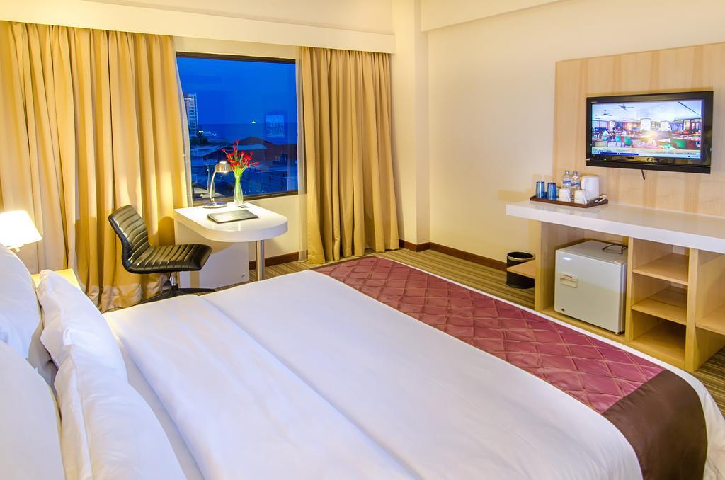 Le Grandeur Hotel Balikpapan Номер фото