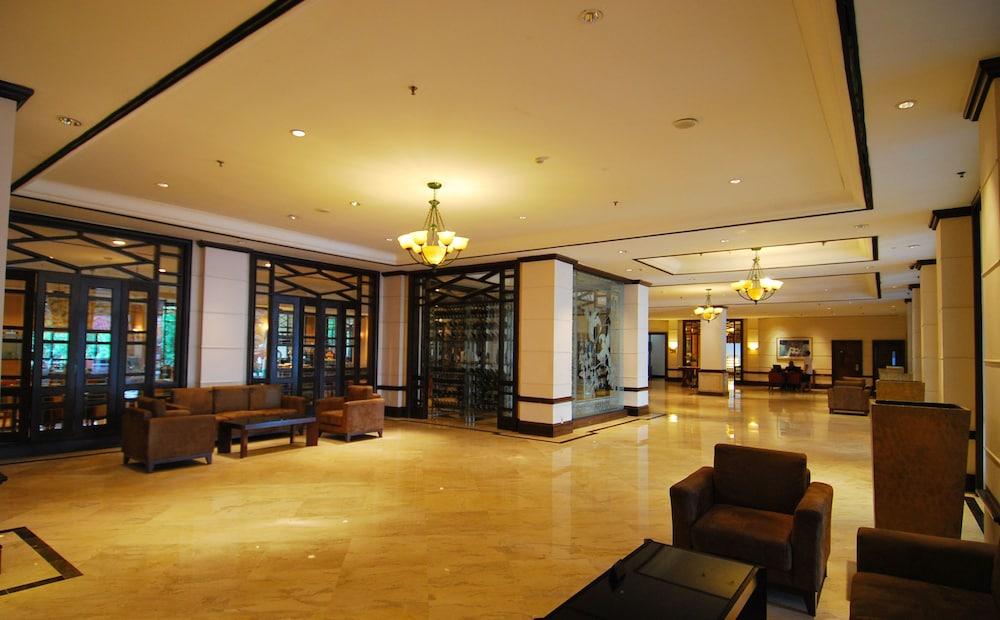 Le Grandeur Hotel Balikpapan Экстерьер фото