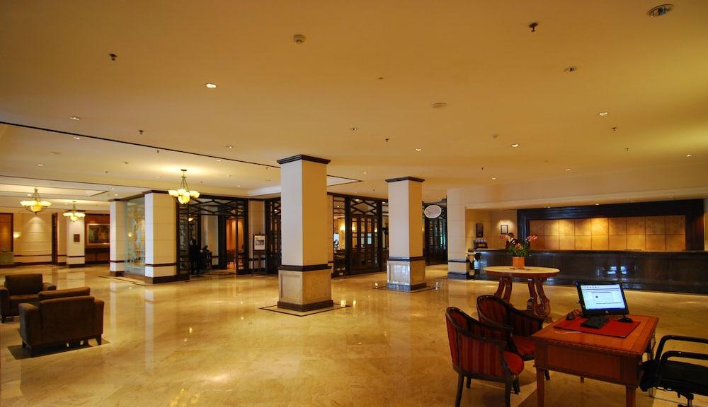 Le Grandeur Hotel Balikpapan Экстерьер фото