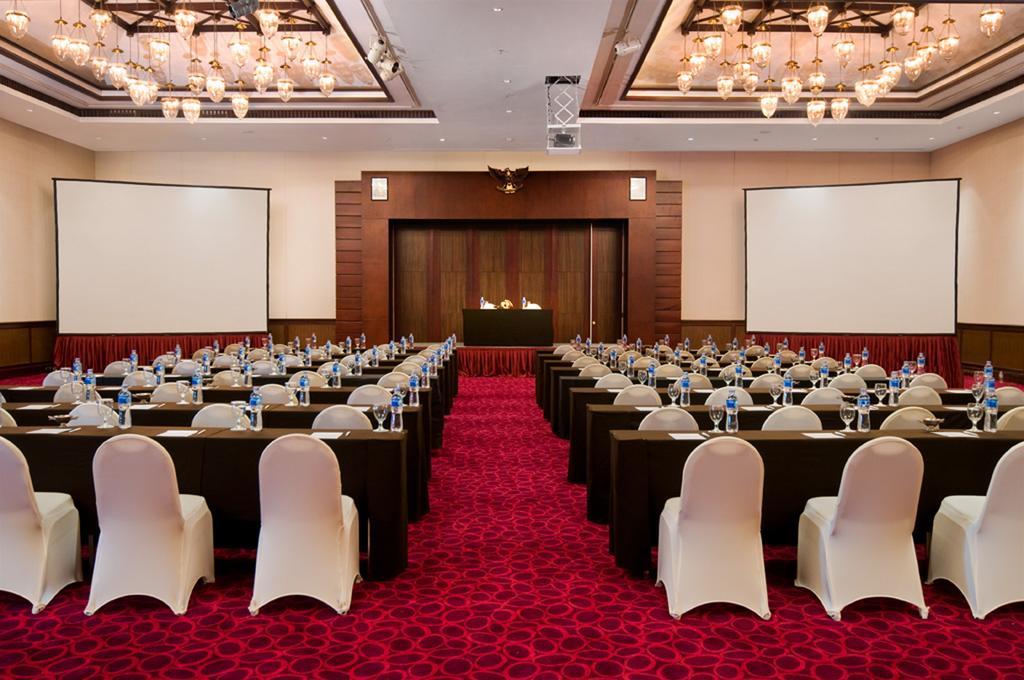 Le Grandeur Hotel Balikpapan Экстерьер фото