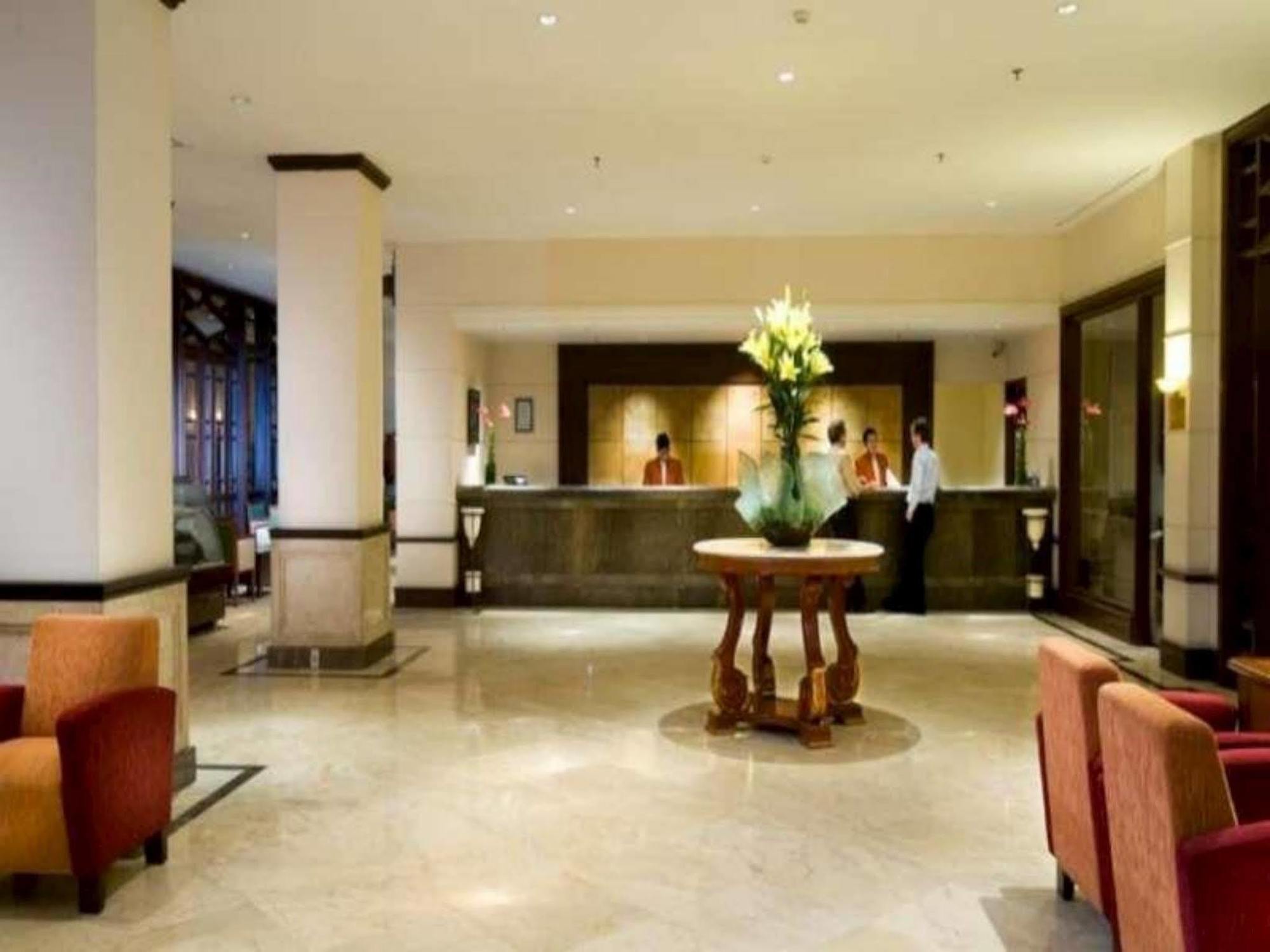 Le Grandeur Hotel Balikpapan Экстерьер фото