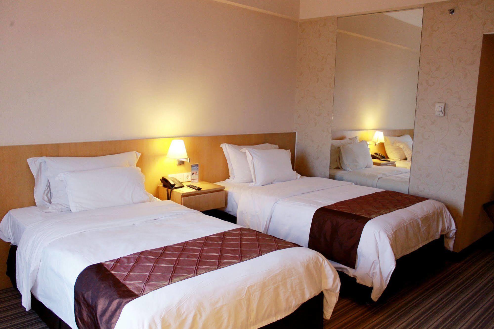 Le Grandeur Hotel Balikpapan Экстерьер фото